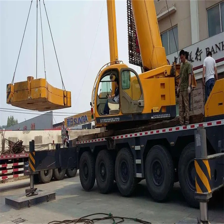 喜德当地吊车出租|机器吊装|75吨|工厂搬迁服务